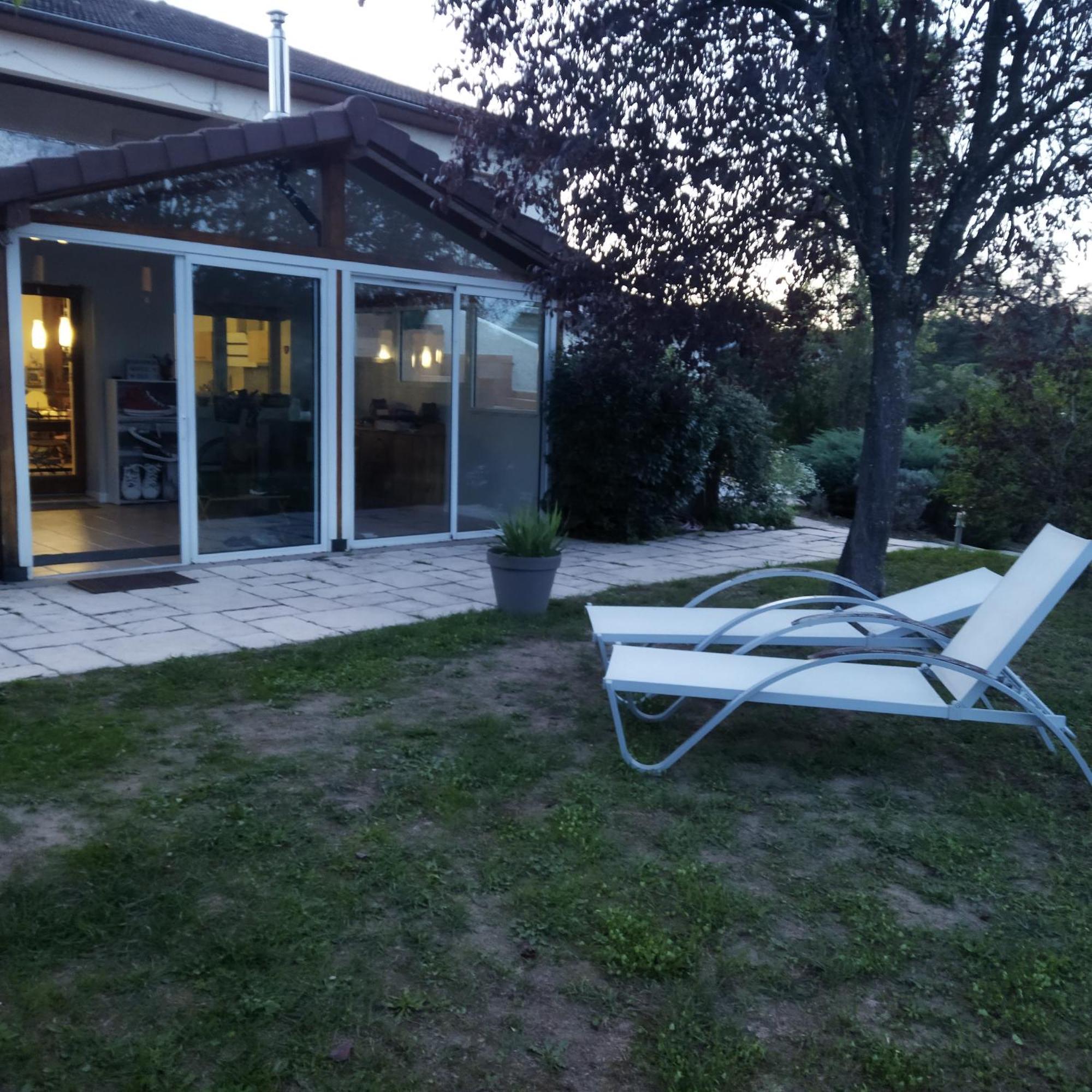 Chambre Dans Un Ecrin De Verdure Dommartin  外观 照片